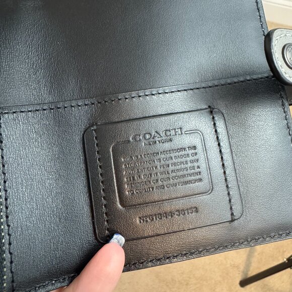 Coach Quilted Leather Cord Organizer/Wallet in Heather Gray, NWT - Picture 6 of 10